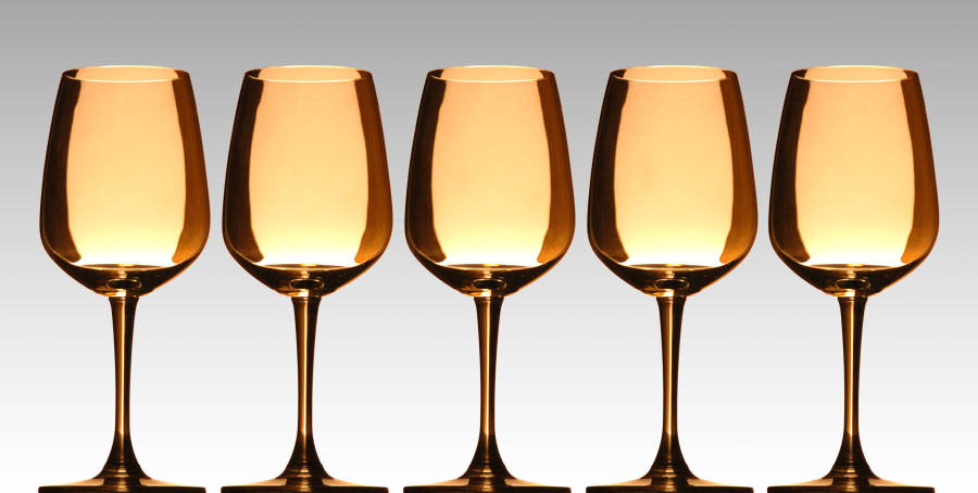 Discovering the history of crystal hock glasses